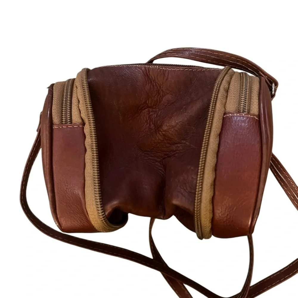 Adorable Leather Expandable Mini Duffel Crossbody Bag 🖤